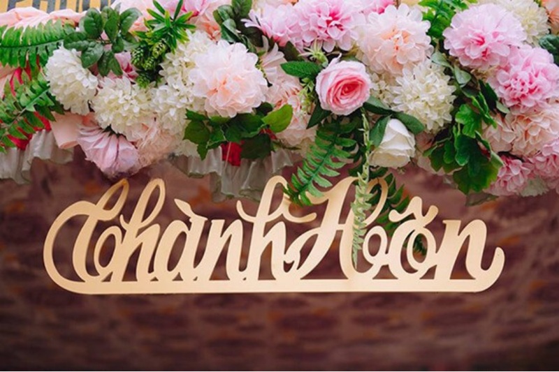 Lễ th&agrave;nh h&ocirc;n - nghi thức chứng gi&aacute;m khoảnh khắc về chung một nh&agrave;