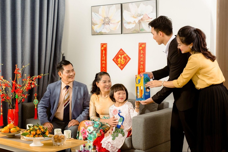 Lễ lại &nbsp;mặt kh&eacute;p lại nghi thức, mở ra h&agrave;nh tr&igrave;nh mới