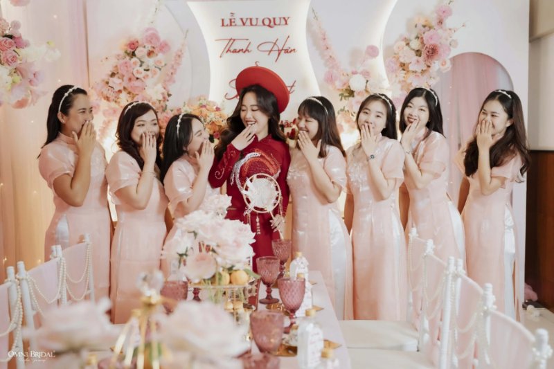 C&ocirc; d&acirc;u cần được chuẩn bị trang phục tươm tất v&agrave; chỉnh chu cho ng&agrave;y trọng đại