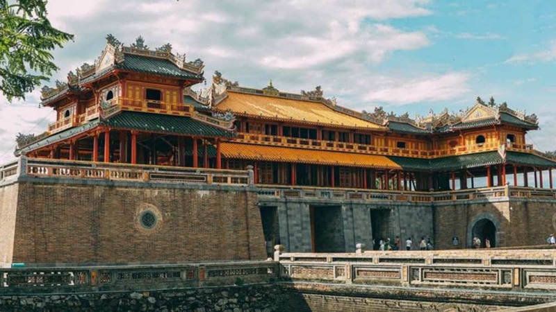 Sống trọn trong vẻ đẹp hoài niệm và lãng mạn với tuần trăng mật tại Huế